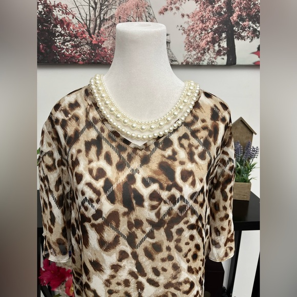 CATO Women’s  Plus Top Tunic Animal Print Size 14/16 Semi Sheer Short Sleeve - Picture 2 of 13